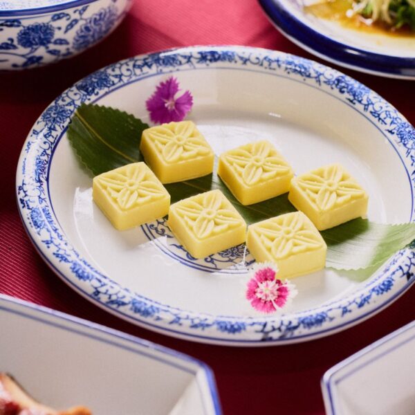 馬馳獻瑞-喜迎新春綠豆糕 【2026即食年菜】馬馳獻瑞|適合四至六人享用